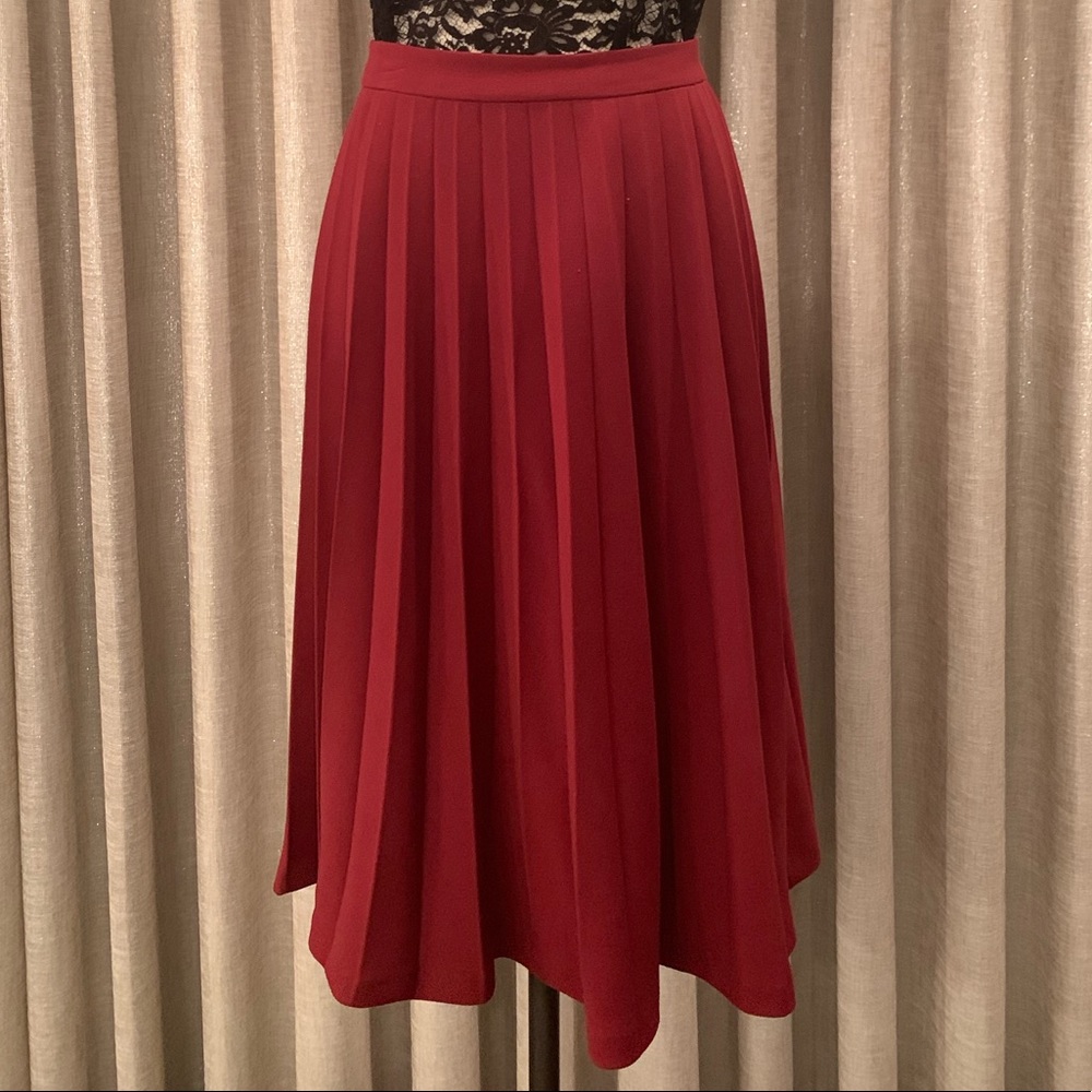 Kate spade New York rust red pleated skirt